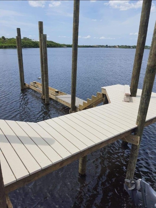 Benefits of custom docks in Melbourne FL