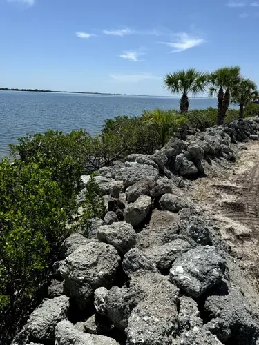 Concrete Seawall for Maximum Protection